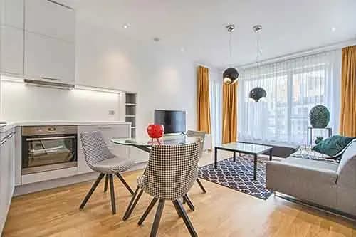 Living and dining area – original photo